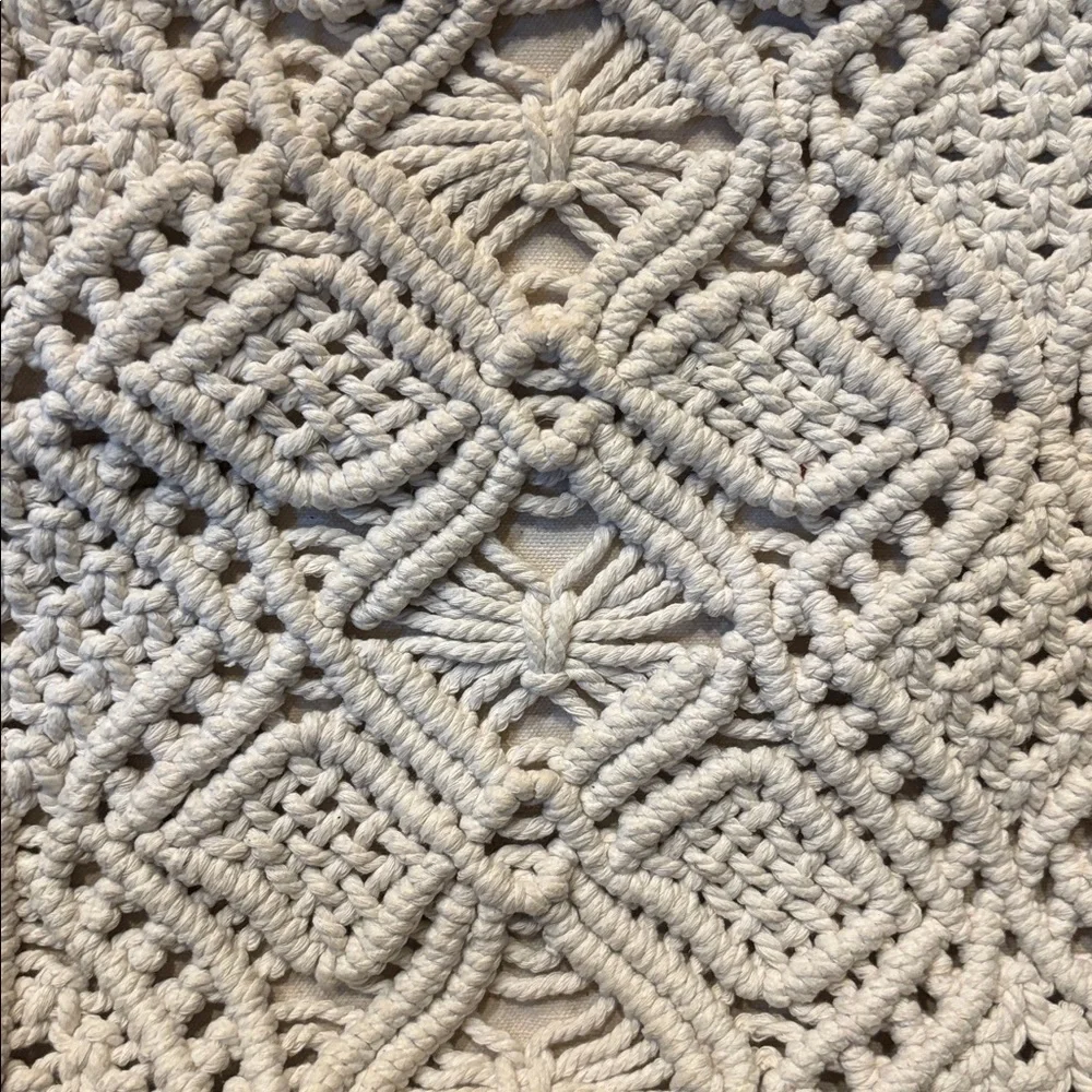Livalya macrame pillow